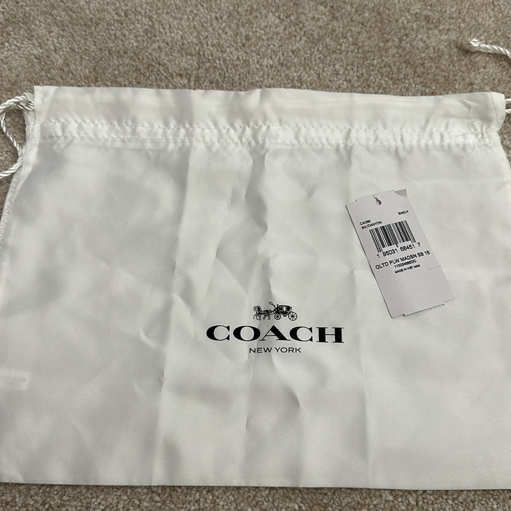 SOLD Coach Pillow Madison 18 Canyon Crossbody - Picture 8 of 8